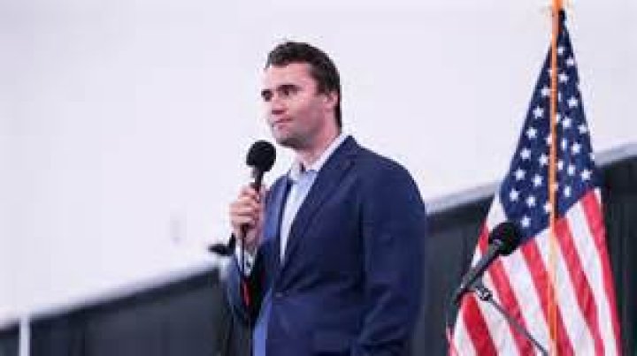 Exploring The Political Views Of Noah Kahan