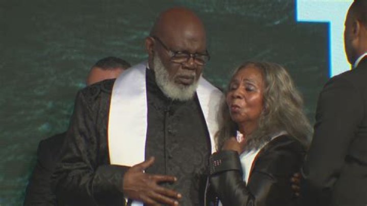 Is T.D. Jakes On The Brink Of Divorce? Latest Rumors And Updates